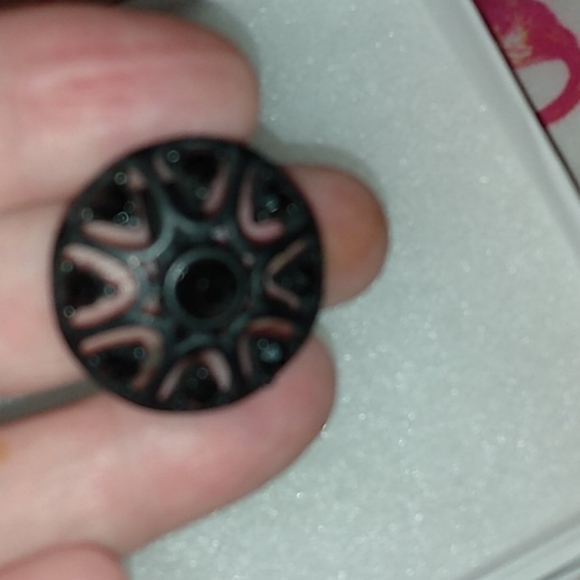 Ring - Picture 2 of 5